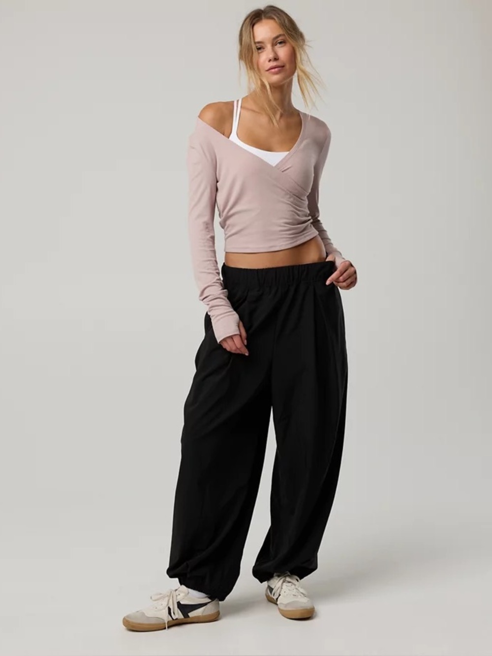 NWOT Offline by Aerie Nice Moves Balloon Track Pants, Black – Size Large